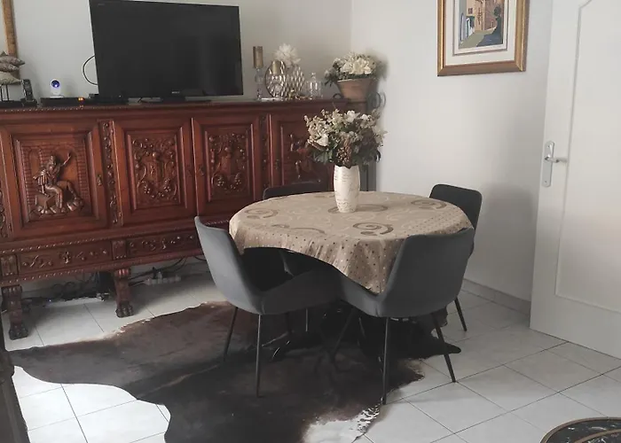 T3 Centre אז'אקסיו